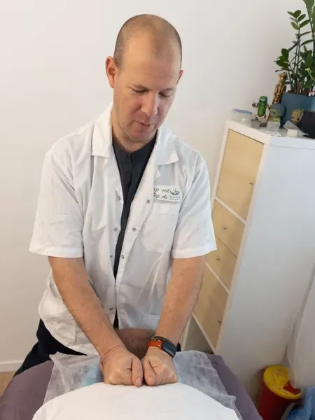 טיפול טבעי למיגרנות ללא תרופות - טווינה סיני